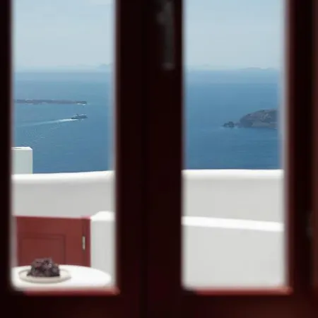 Serendipity Cliffside & Imerovigli (Santorini)