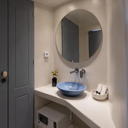 Serendipity Cliffside & *